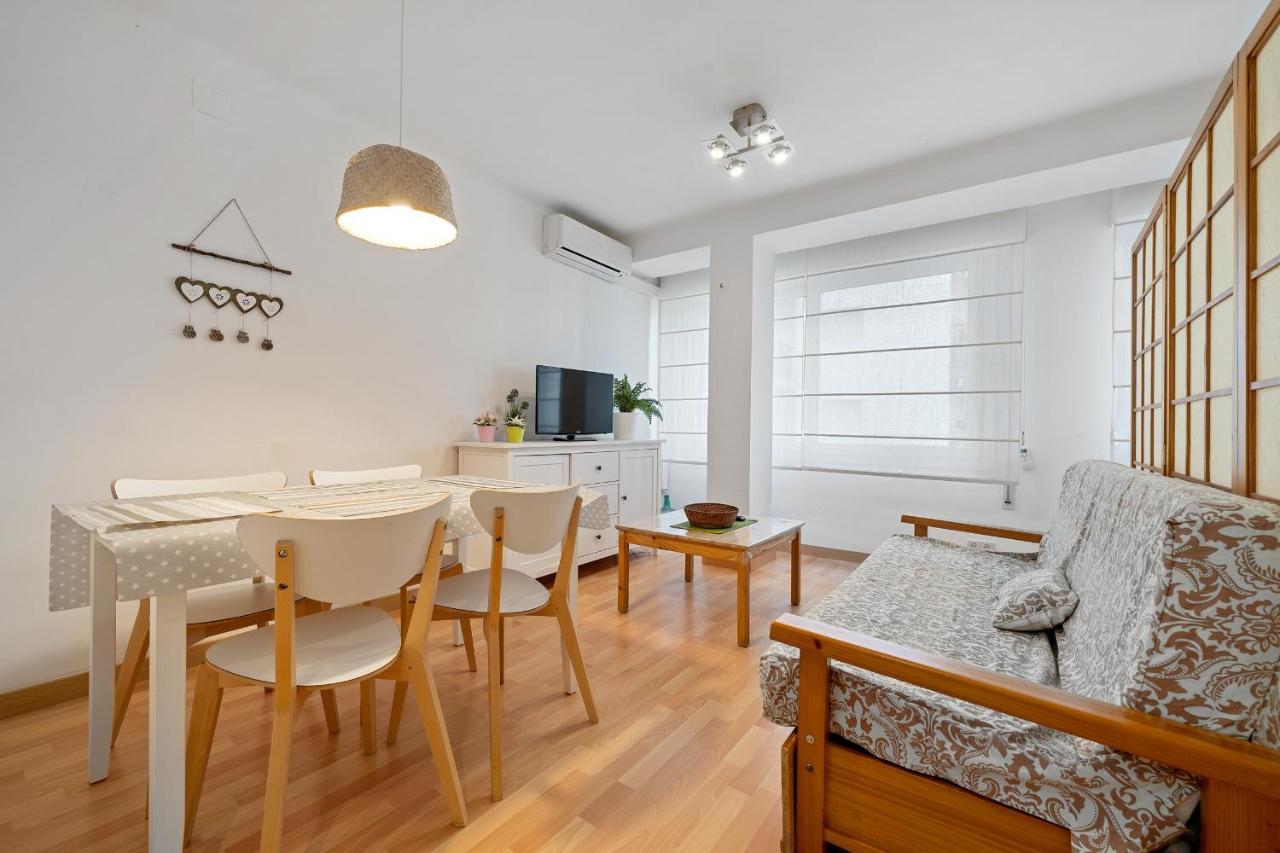Hauzify I Apartament Torremar トラダンバーラ エクステリア 写真